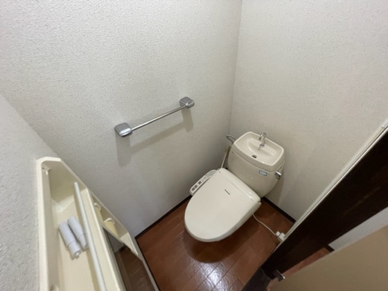 トイレ　※別部屋の写真です