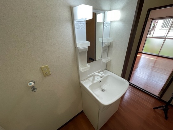 洗面設備　※別部屋の写真です