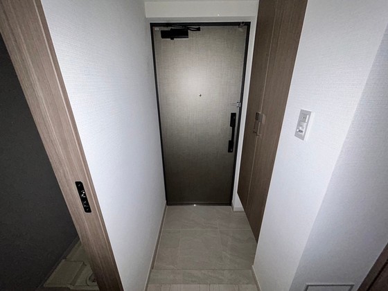 玄関　※別部屋の写真です