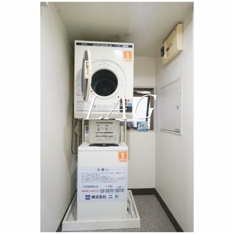 その他共有部分　共有洗濯機です。