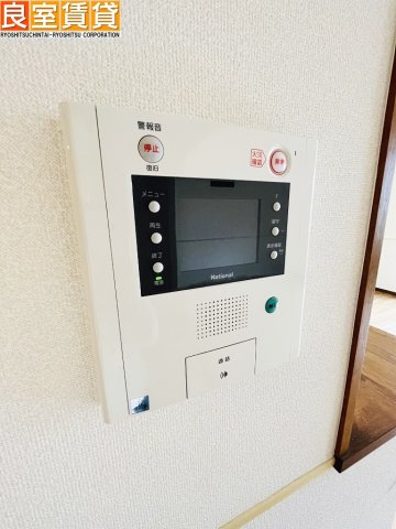 セキュリティ　モニター付きインターホン