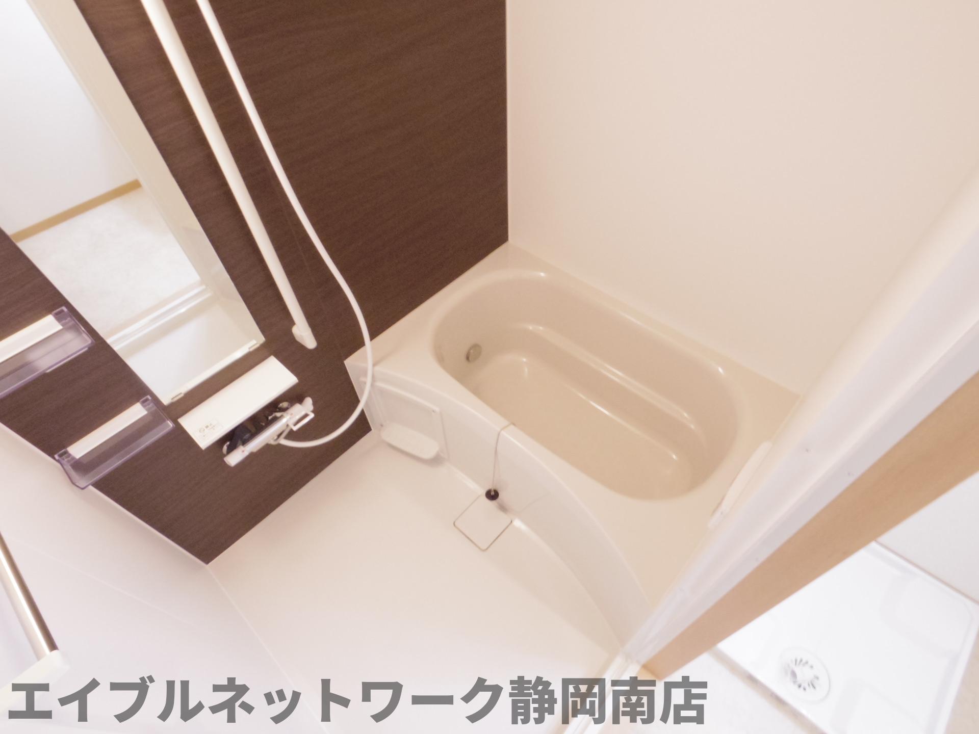 バス・シャワールーム　日々の疲れを癒すお風呂付です