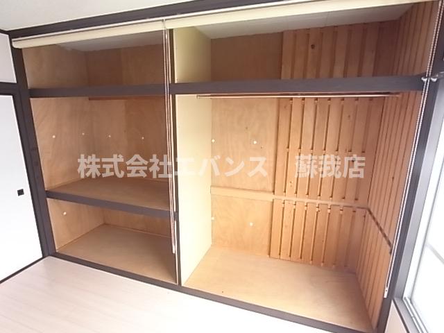 収納　たっぷりとした収納スペースです