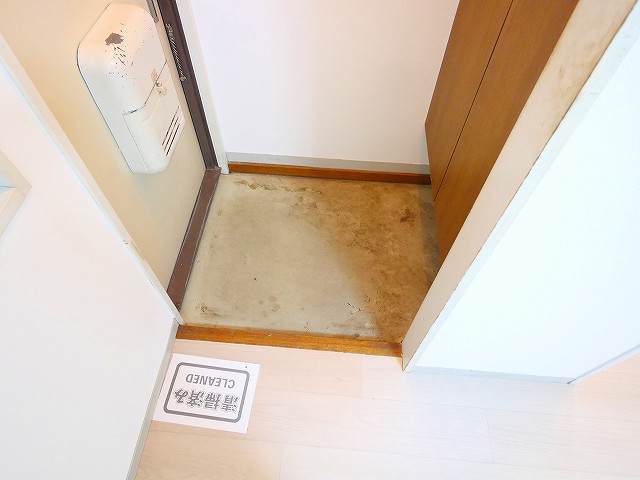 玄関　収納もある玄関です