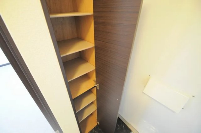 玄関　同物件、別号室の写真