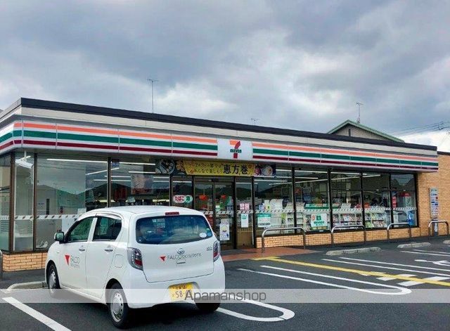 コンビニ　セブンイレブン（コンビニ）まで595m