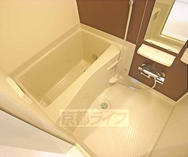 バス・シャワールーム　きれいなお風呂です。
