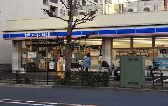 コンビニ　ローソン 武蔵野境南町二丁目店（コンビニ）まで138m