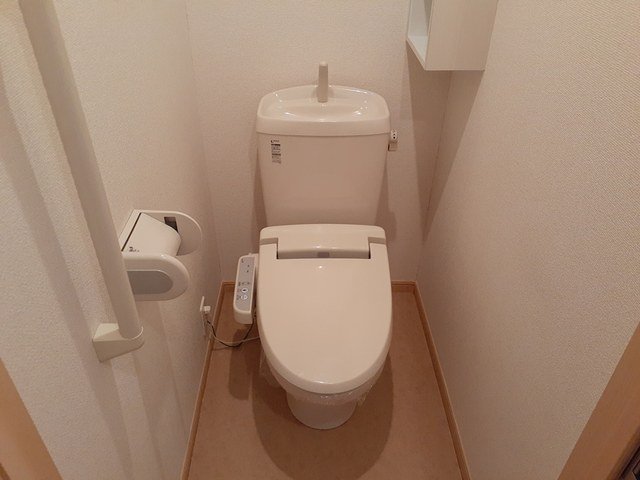 トイレ　落ち着いたトイレです