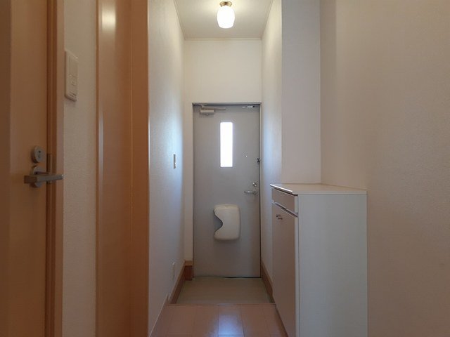 玄関　落ち着いた玄関です