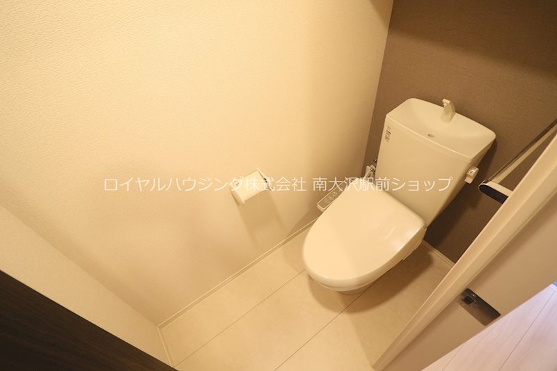 トイレ　※別部屋参考写真