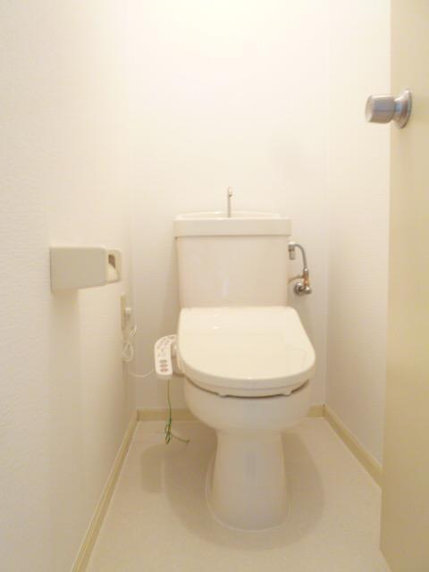 トイレ　嬉しい温水洗浄便座