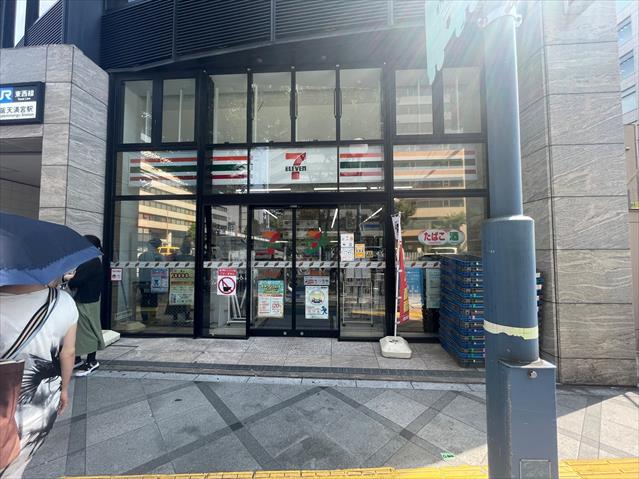 コンビニ　セブン－イレブン大阪南森町店（コンビニ）まで371m