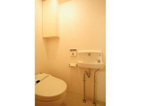 トイレ　清潔感のあるトイレです