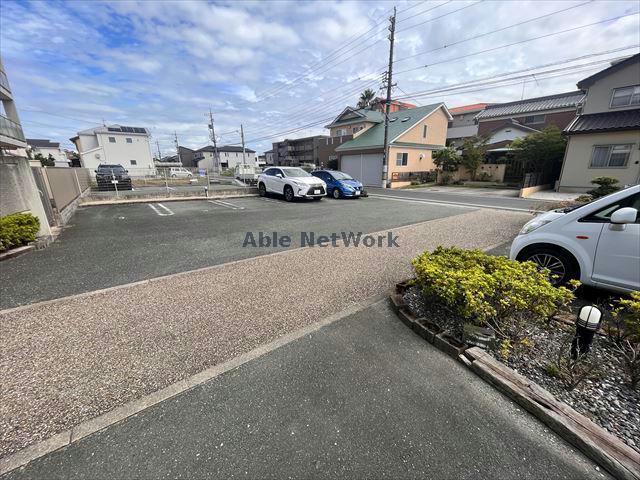 駐車場　駐車場