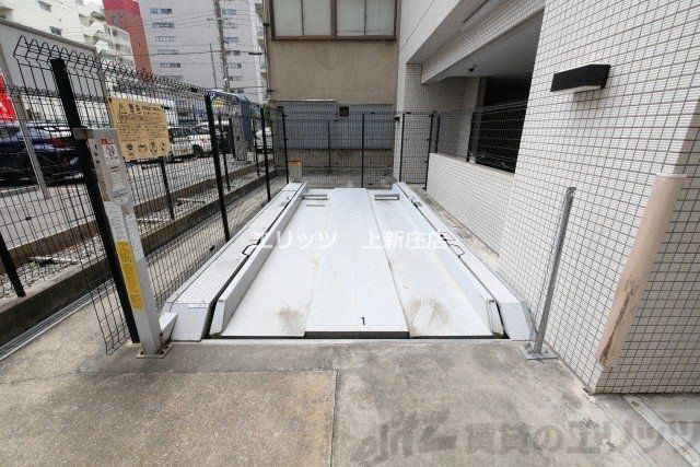 駐車場　バルコニー