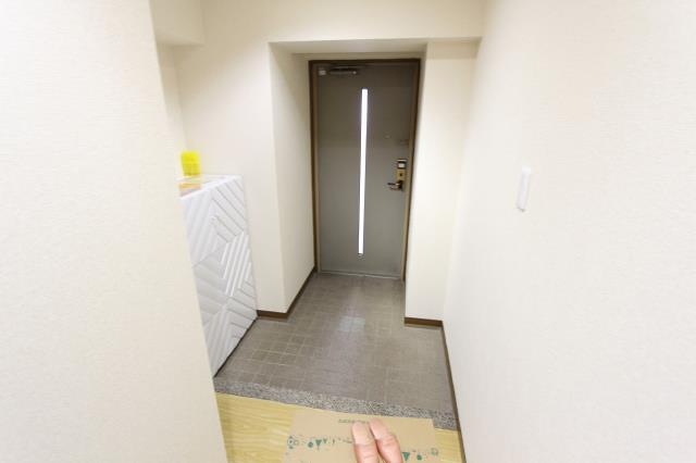 玄関　玄関はとても広々としています。