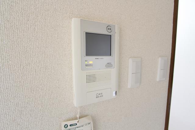 セキュリティ　ドアモニターホンなので安心です。