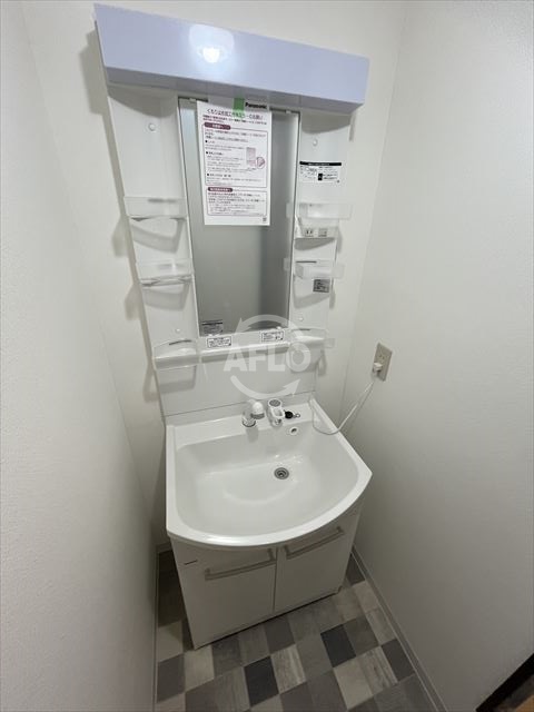 洗面設備　グローリーハイツ東成　独立洗面台