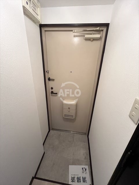 玄関　グローリーハイツ東成　玄関