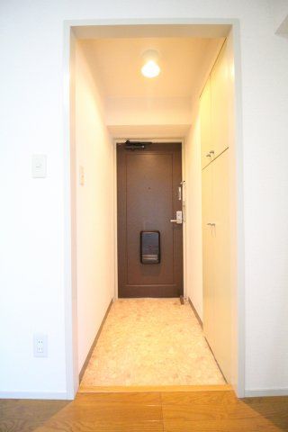 玄関　（別タイプ参考写真）コーポフェリーチェ　豊島区駒込1
