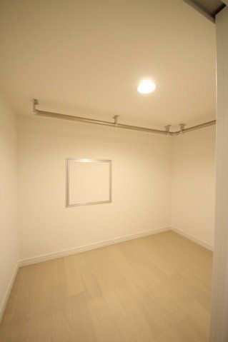 収納　施工中