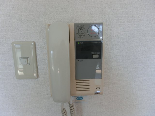 セキュリティ　※画像は同一間取りの別の部屋(406号室)のものになります。