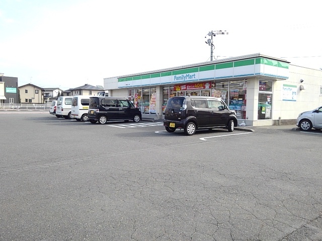 その他　ファミリーマートまで500m