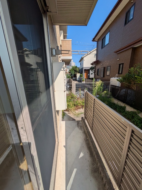 バルコニー　テラス