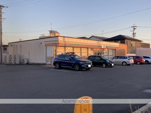 コンビニ　セブン－イレブン岐阜薮田東１丁目店（コンビニ）まで742m