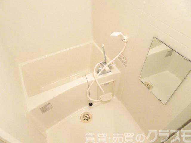 バス・シャワールーム　浴室乾燥機付きバス♪