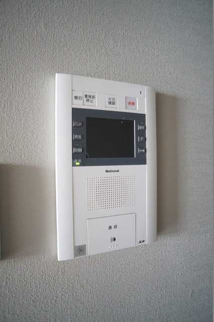 セキュリティ　ＴＶモニター付きインターホン※前回募集時の写真です