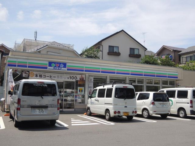 コンビニ　スリーエフ（コンビニ）まで230m