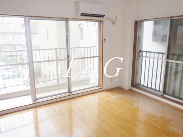 居室・リビング　洋室のお部屋です。