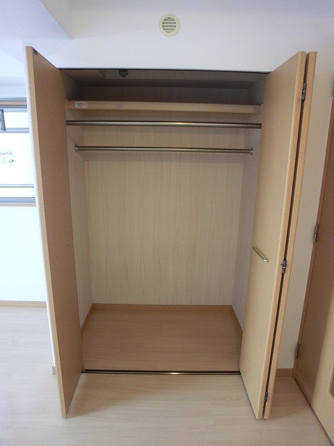 収納　※別号室の参考写真です。