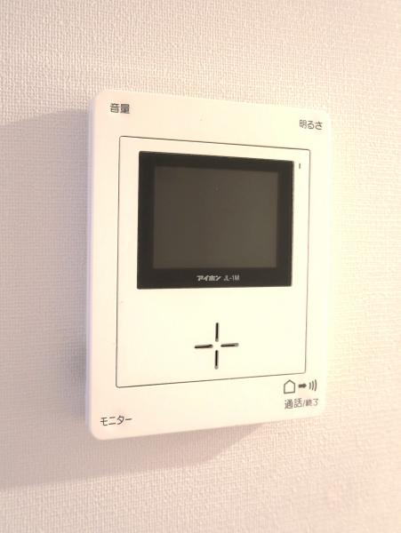 セキュリティ　防犯面も安心のモニタ付インターホン有