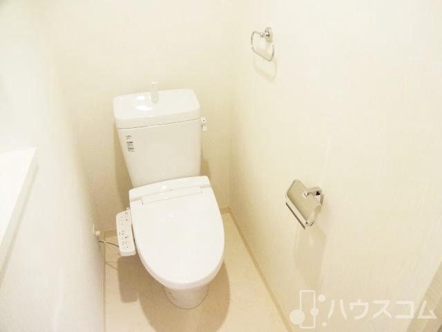 トイレ　温水洗浄便座でお尻が冷えません！