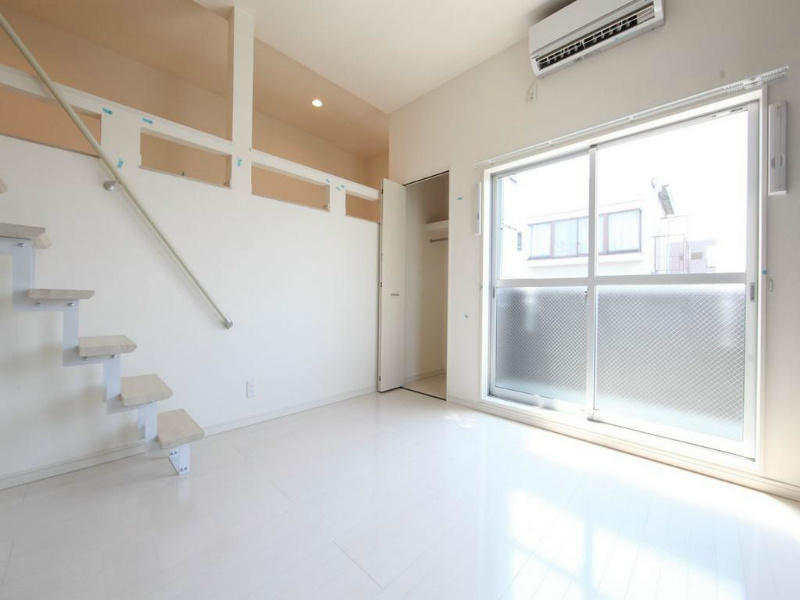 バルコニー　下階洋室6帖　上階洋室5.4帖（収納としてもお部屋しても使え