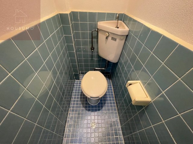 トイレ　玄関です