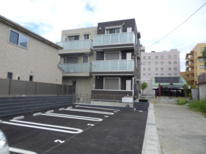 駐車場　駐車場