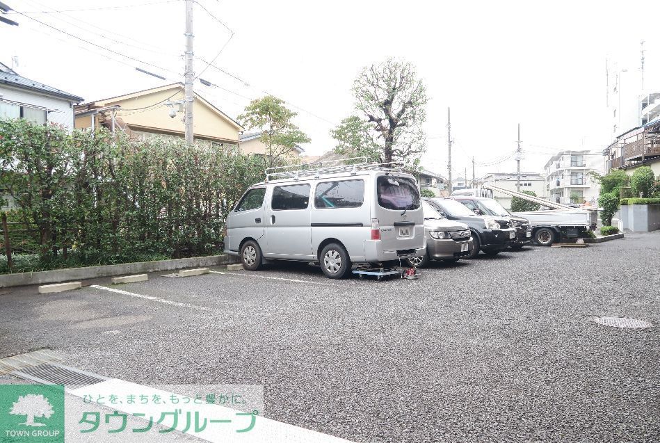 駐車場　駐車場