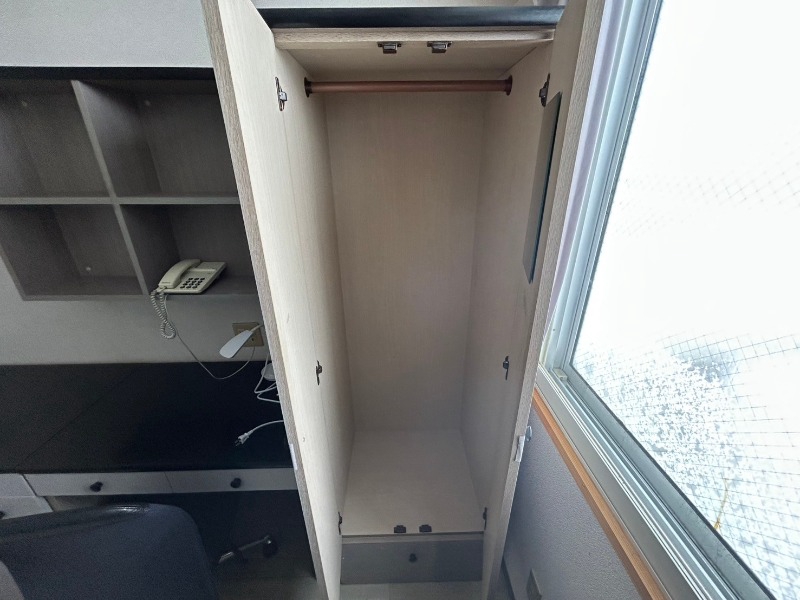 収納　収納もバッチリあるのでお部屋が片付きますよ！
