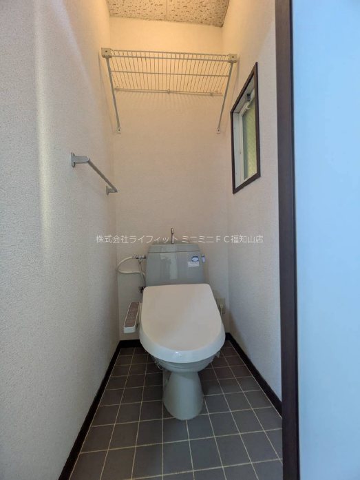 トイレ　※同物件別部屋画像の為仕様が異なる場合がございます