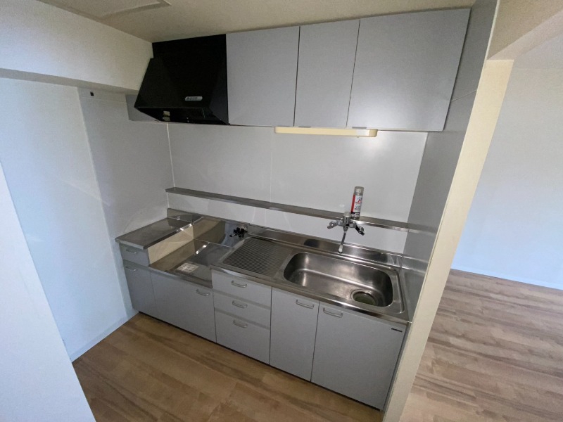 キッチン　こちらはキッチン。調理スペースもあり使いやすそうです。