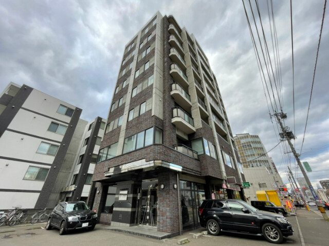 建物外観　札幌市中央区南１１条西「ワイズパーク」