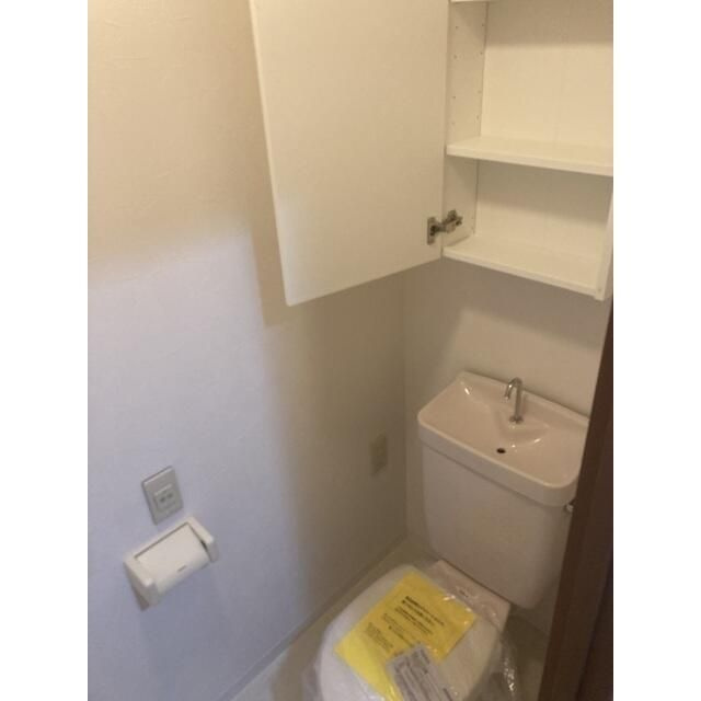 トイレ　■温水洗浄便座