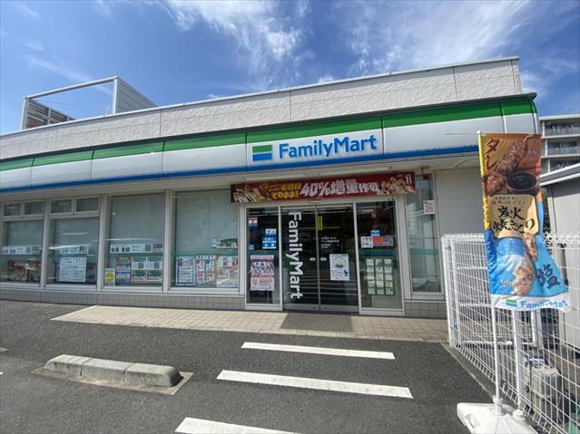 コンビニ　ファミリーマートアイダ草加中央店（コンビニ）まで516m