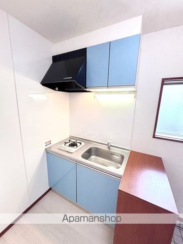 ＪＲ東海道本線 浜松駅 バス乗車時間：42分 最寄りバス停で下車 徒歩2分 2階建 築19年のキッチン写真