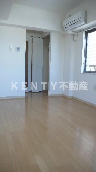 その他部屋・スペース　落ち着いて過ごせるお部屋なので、寝室にいかがでしょうか