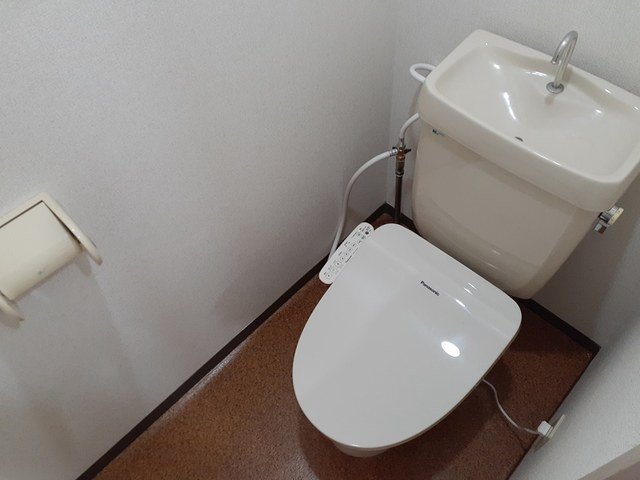 トイレ　ゆったりとした空間のトイレです